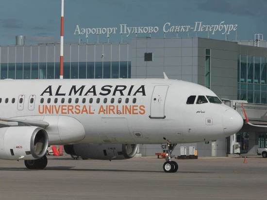 Almasria universal airlines что за авиакомпания. Двухэтажные самолёты Египетский. Самолеты авиакомпании. Самолет ALMASRIA. Авиалайнер в Египет.