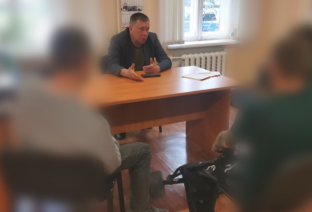 Служба по контракту