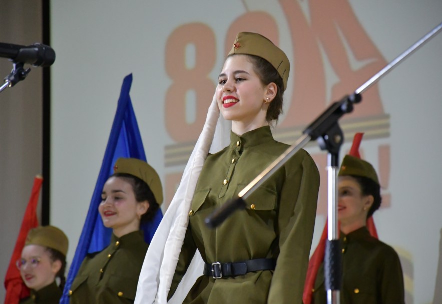 По следам фестиваля «Салют Победы»: коллекция гармоней и «День Победы» на национальных языках
