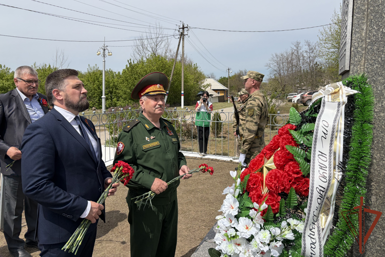 Ветераны Южного округа Росгвардии почтили память дважды Героя Советского Союза