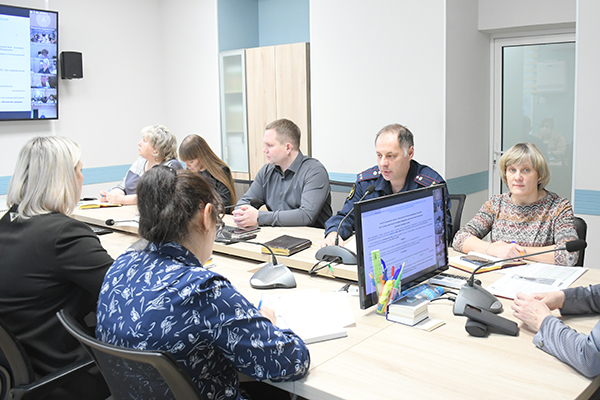 Руководителям медицинских учреждений Амурской области рассказали о преимуществах сотрудничества с производственным сектором УИС