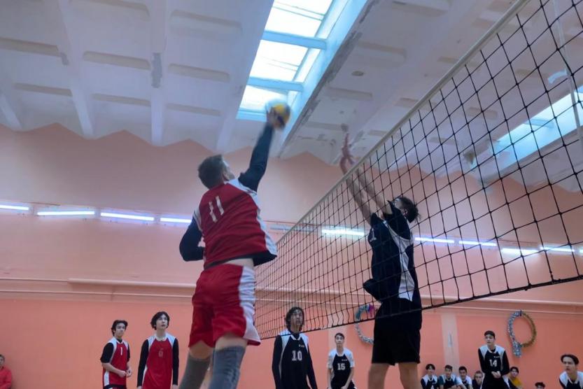 Спортивный центр ульфата мустафина. Волейбол Уфа. Соревнования по волейболу среди школьников 8 классов 2023 в России. Турнир по волейболу памяти военного баннер. Мустафина 2023.