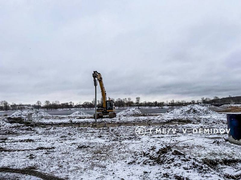 Началось благоустройство правого берега Центрального пляжа