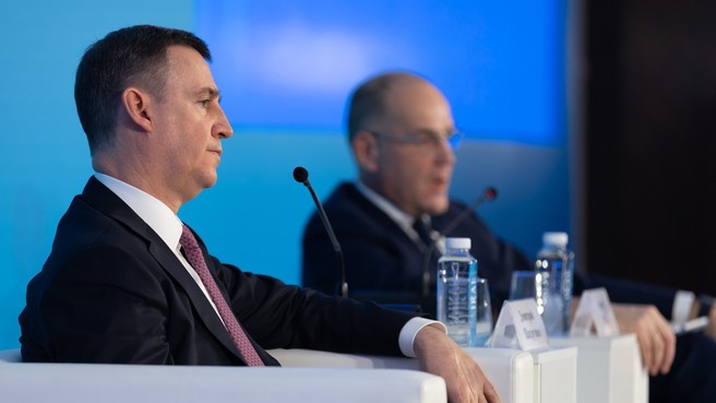 Дмитрий Патрушев на пленарном заседании XVII Съезда Национального союза производителей молока