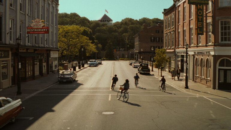 «Киностудия» или «Извне»: 5 сериалов, от которых трудно оторваться