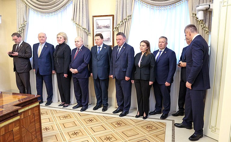 Церемония подписания Меморандума о взаимопонимании между Советом Федерации Федерального Собрания Российской Федерации и Советом представителей регионов Народного консультативного конгресса Республики Индонезии