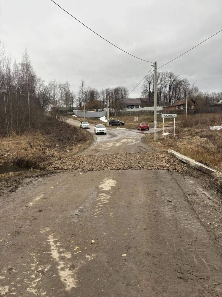 Под Ивановом пусть временно, но решили проблему с дорогой
