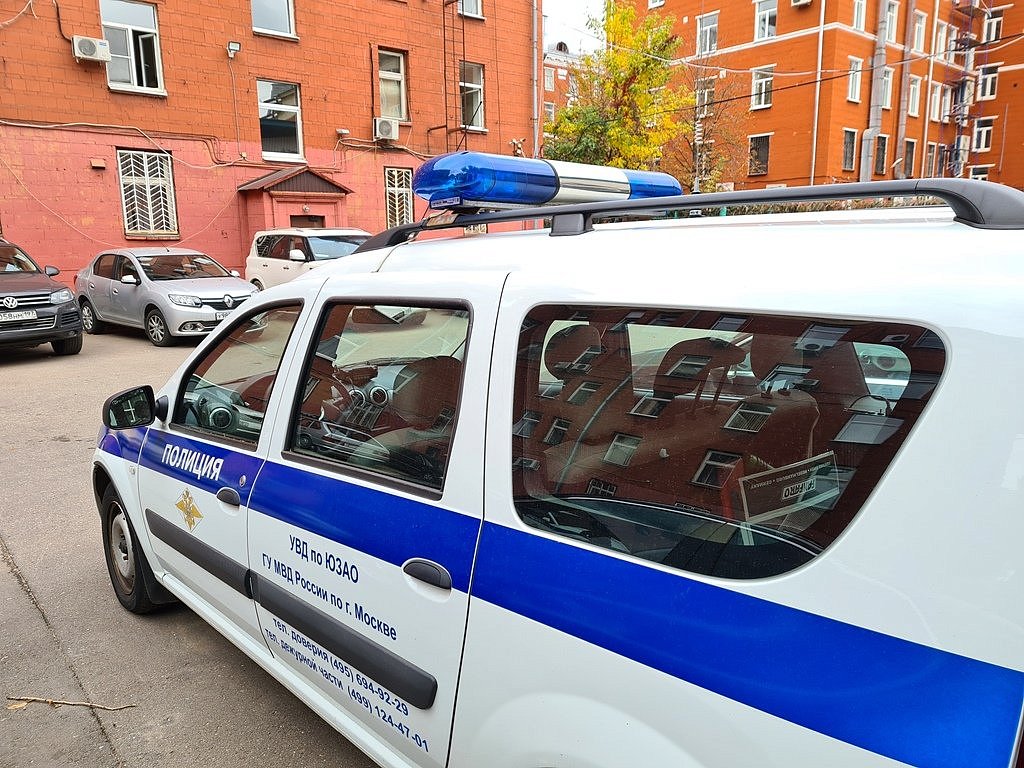Сотрудники патрульно-постовой службы столичного района Северное Бутово пресекли попытку сбыта запрещенных веществ