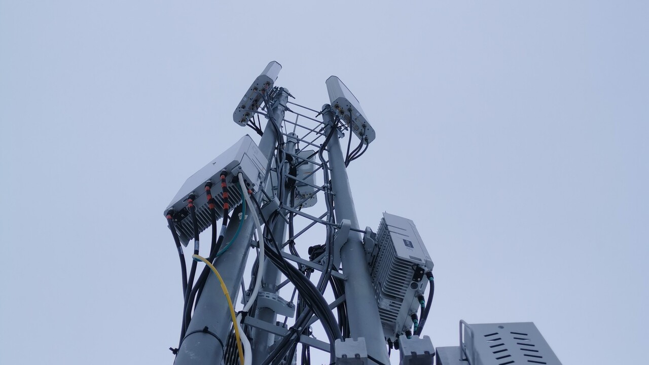 Т2, российский оператор мобильной связи, доведе...