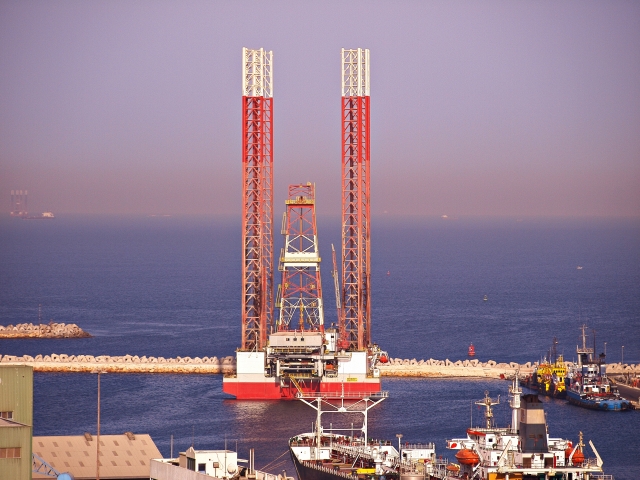 Добыча нефти в ОАЭ