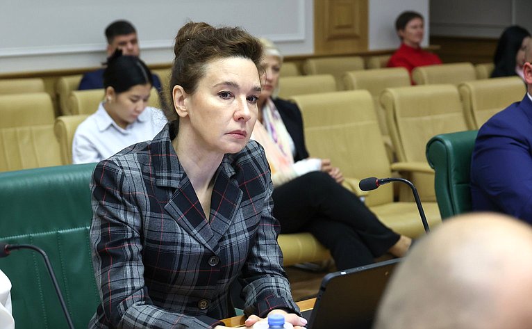 Круглый стол Комитета СФ по Регламенту и организации парламентской деятельности на тему «Актуальные вопросы защиты прав владельцев транспортных средств»