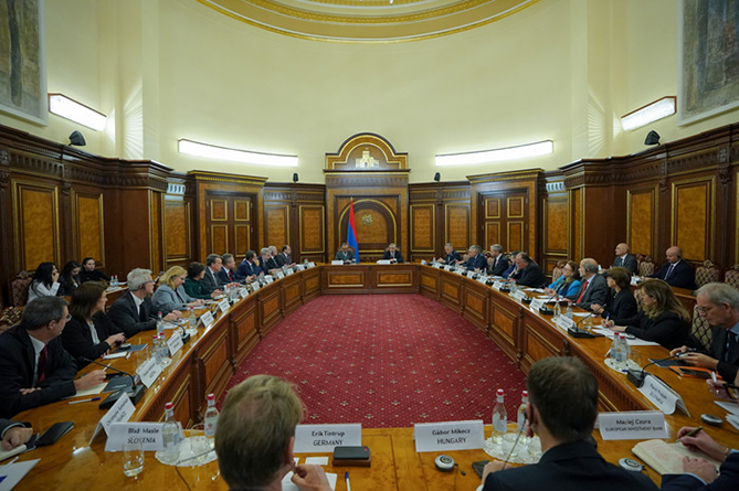 Вице-премьеры Армении заявили послам ЕС о важности поддержки Евросоюза в контексте внутренних задач и внешних вызовов