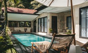 Великолепная вилла с бассейном и садом для сдачи в аренду с хорошей доходностью в Убуде, Гианьяр, Бали, Индонезия за $265 000
