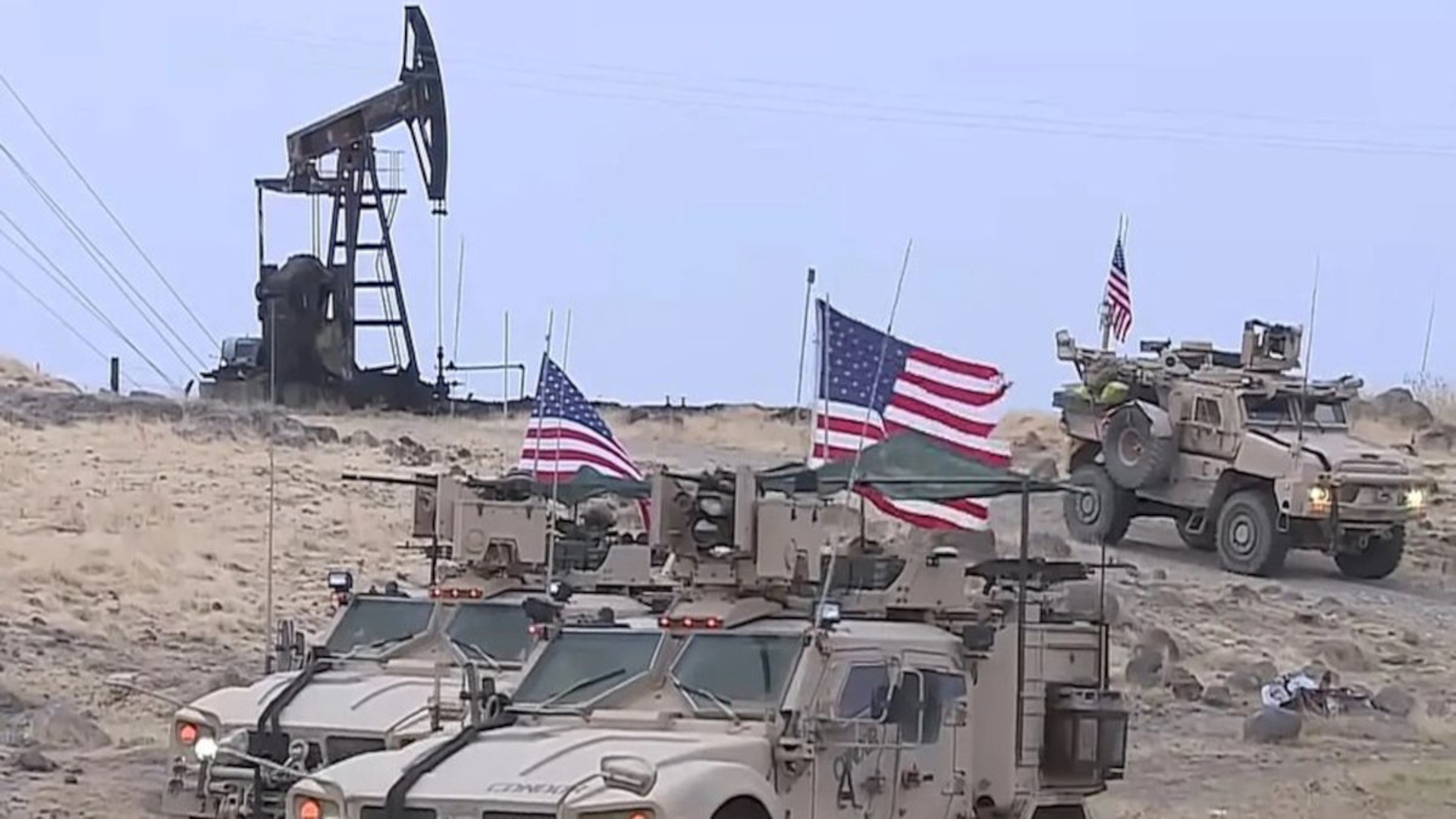 Захват нефти. Армия США Сирия месторождение нефти. Военная база США В Сирии. Колонна военной техники США В Сирии. Военная база США В Сирии эт-Танф.