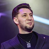 Фирдус Тямаев — певец, заслуженный артист РТ