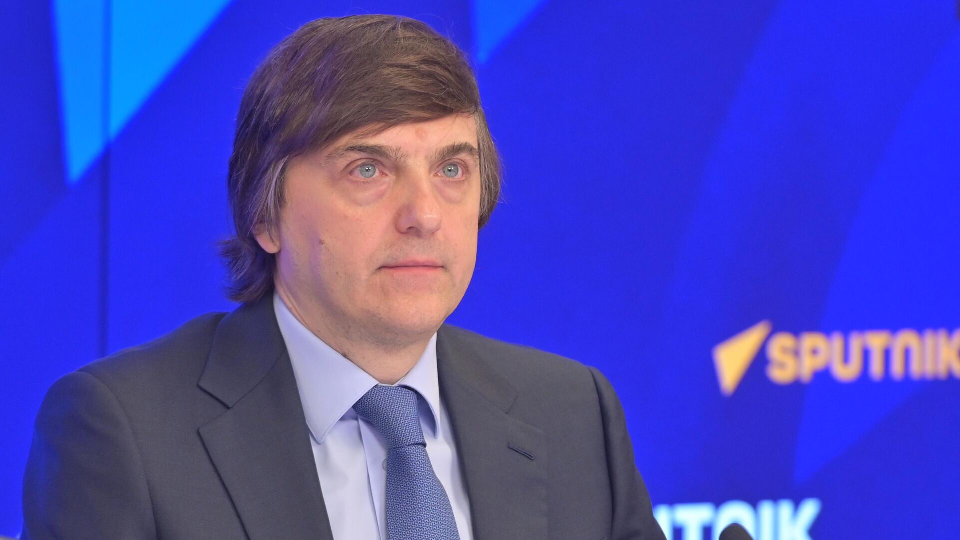 Минпросвещения готовит обновление ЕГЭ по обществознанию
