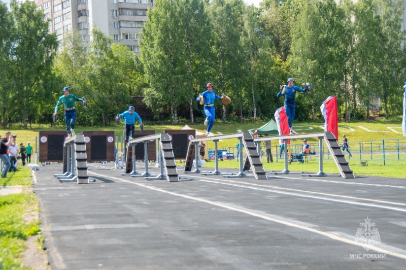 В Кирове завершились всероссийские соревнования по пожарно-спасательному спорту