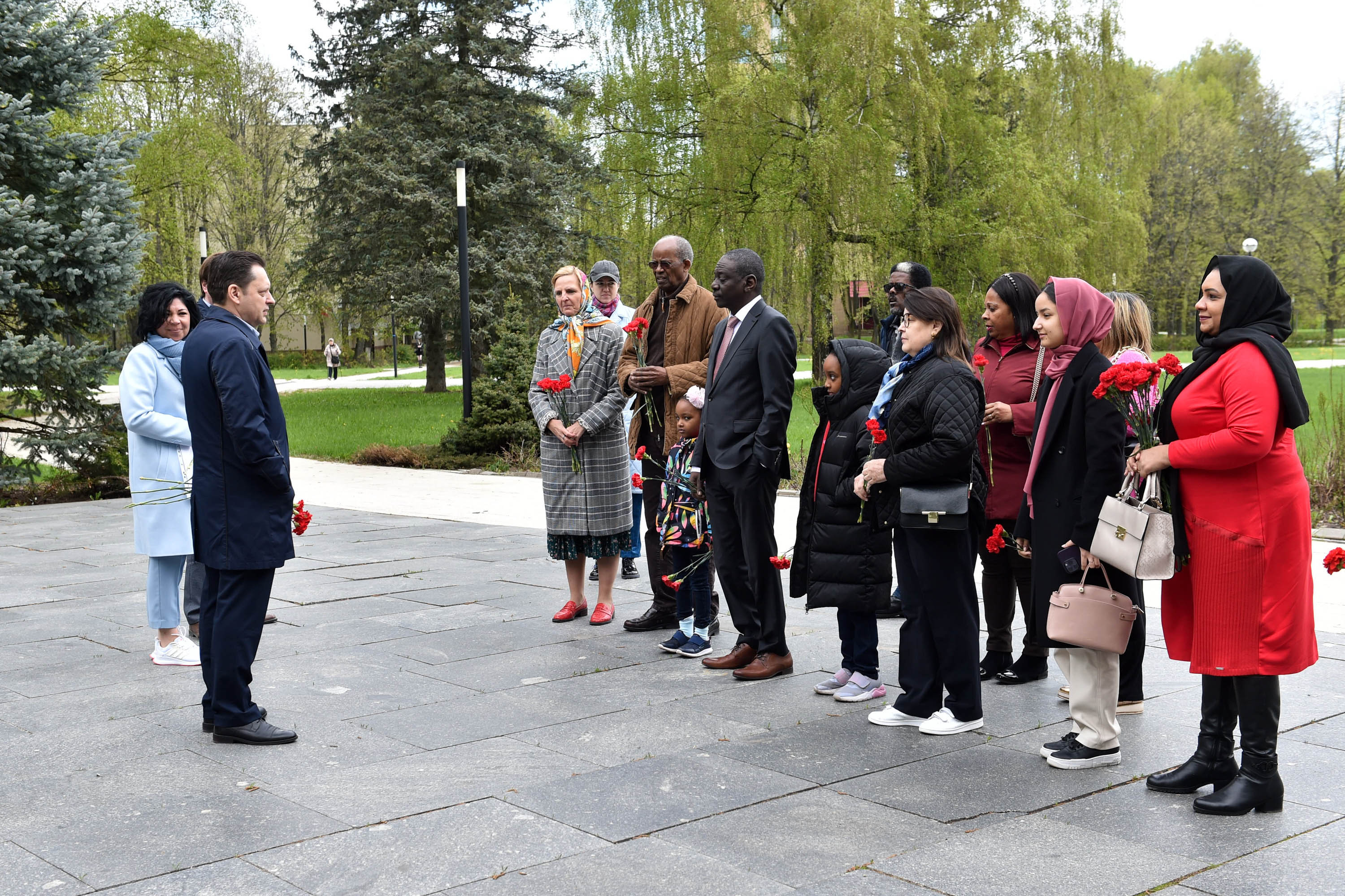 брикс 2023. крымская весна 2022 лужники. путин в тулуне 2020. новости со страной. митинг на манежной площади 2021.