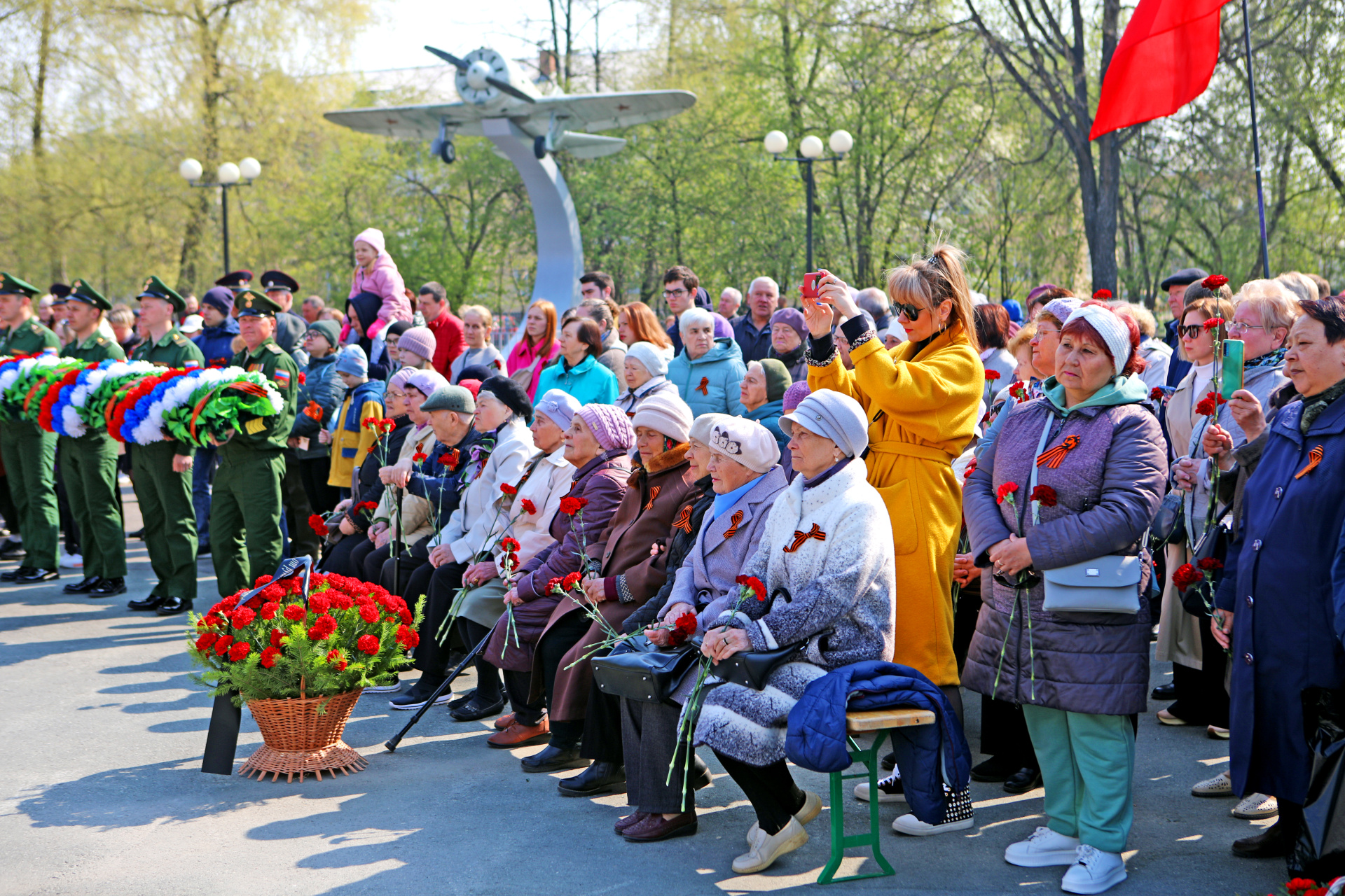 День города верхняя пышма 2024 афиша. 9 Мая верхняя Пышма. 9 Мая в верхней Салде. 9 Мая верхняя Пышма концерт. Вечный огонь верхняя Пышма.