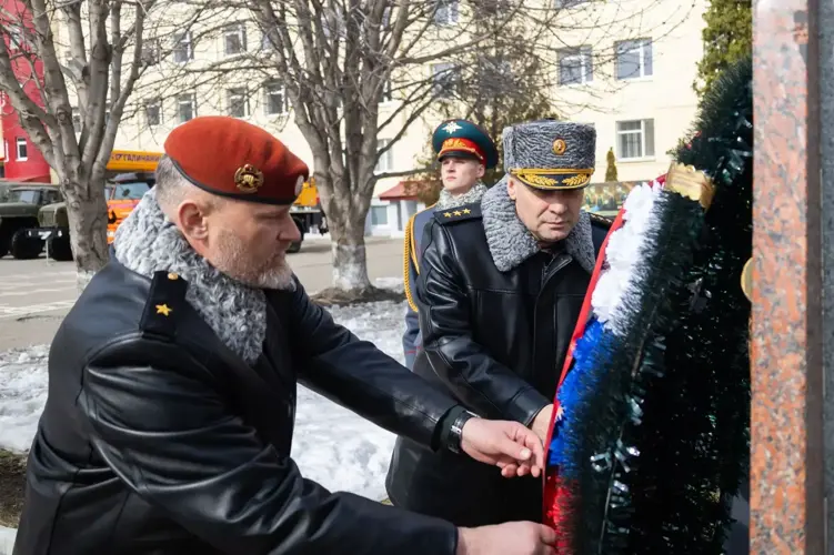 Статс-секретарь – заместитель директора Росгвардии Олег Плохой совершил рабочую поездку в Саратов