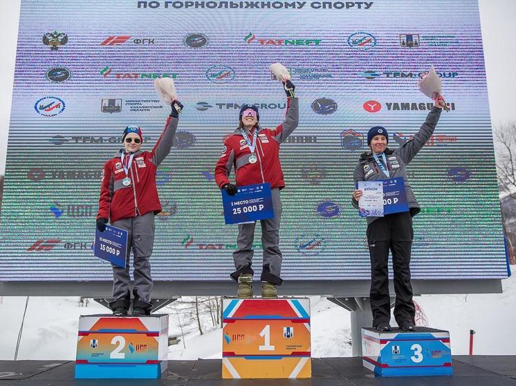 Сахалинка Софья Крохина взяла серебро на Кубке России по горным лыжам