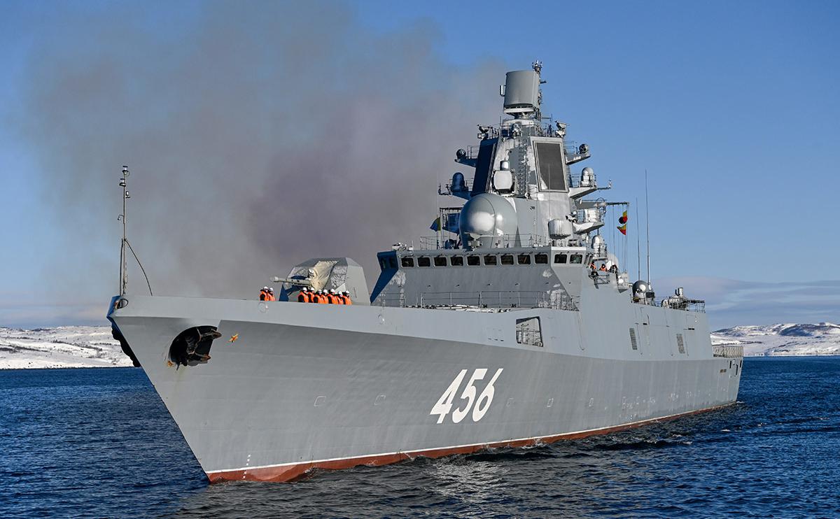 Navy 12. Адмирал Головко Фрегат. Корабль 012 ВМФ. Военно морской фон. Фрегат Адмирал Головко фото.