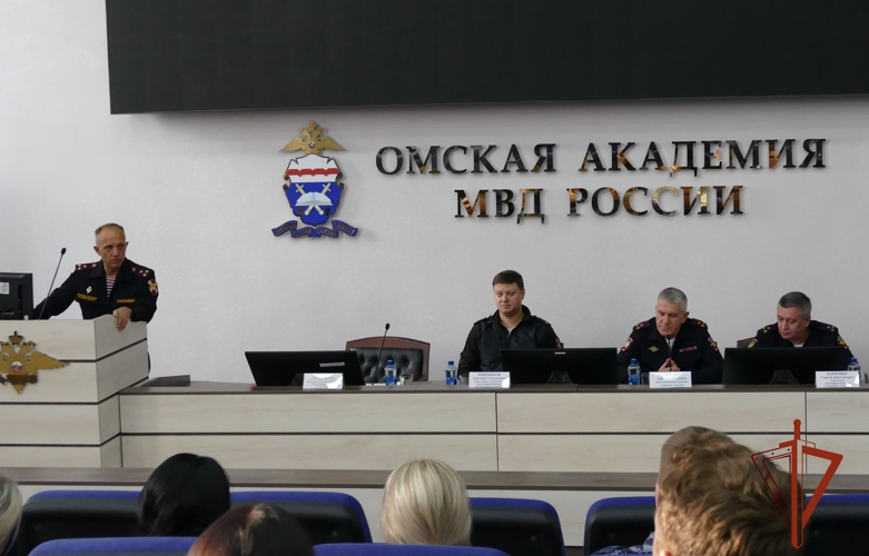 Руководство ТУ Росгвардии встретилось со слушателями Омской Академии МВД России