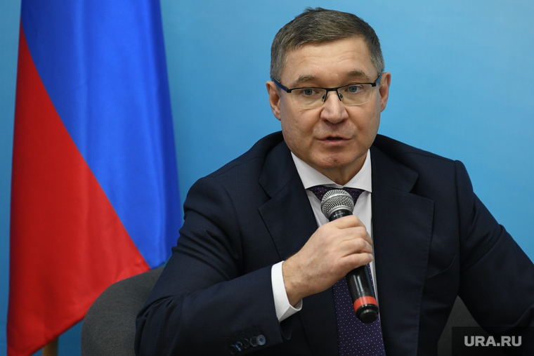 Полпред Якушев сделал сюрприз влиятельным женщинам УрФО. Фото ...