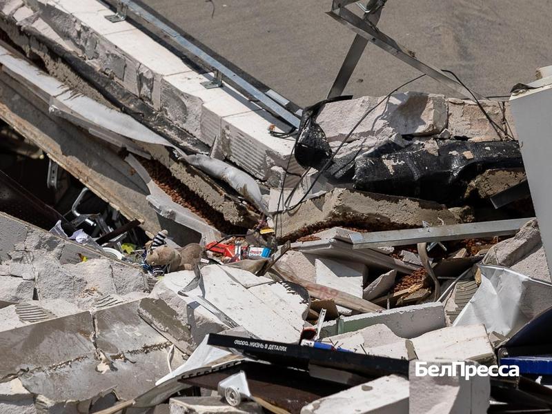 В Белгороде беспилотник ВСУ атаковал автозаправку (фоторепортаж)