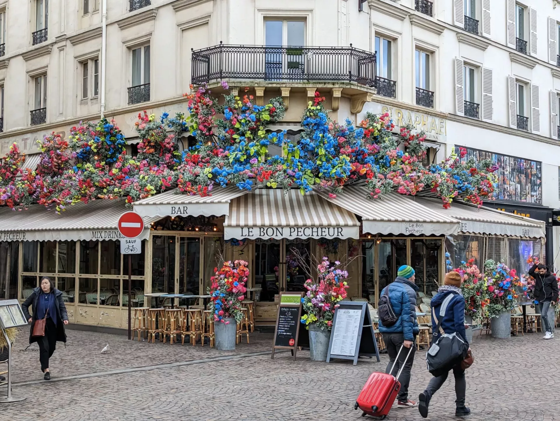 Samsung или Google? Удаление объектов с фото