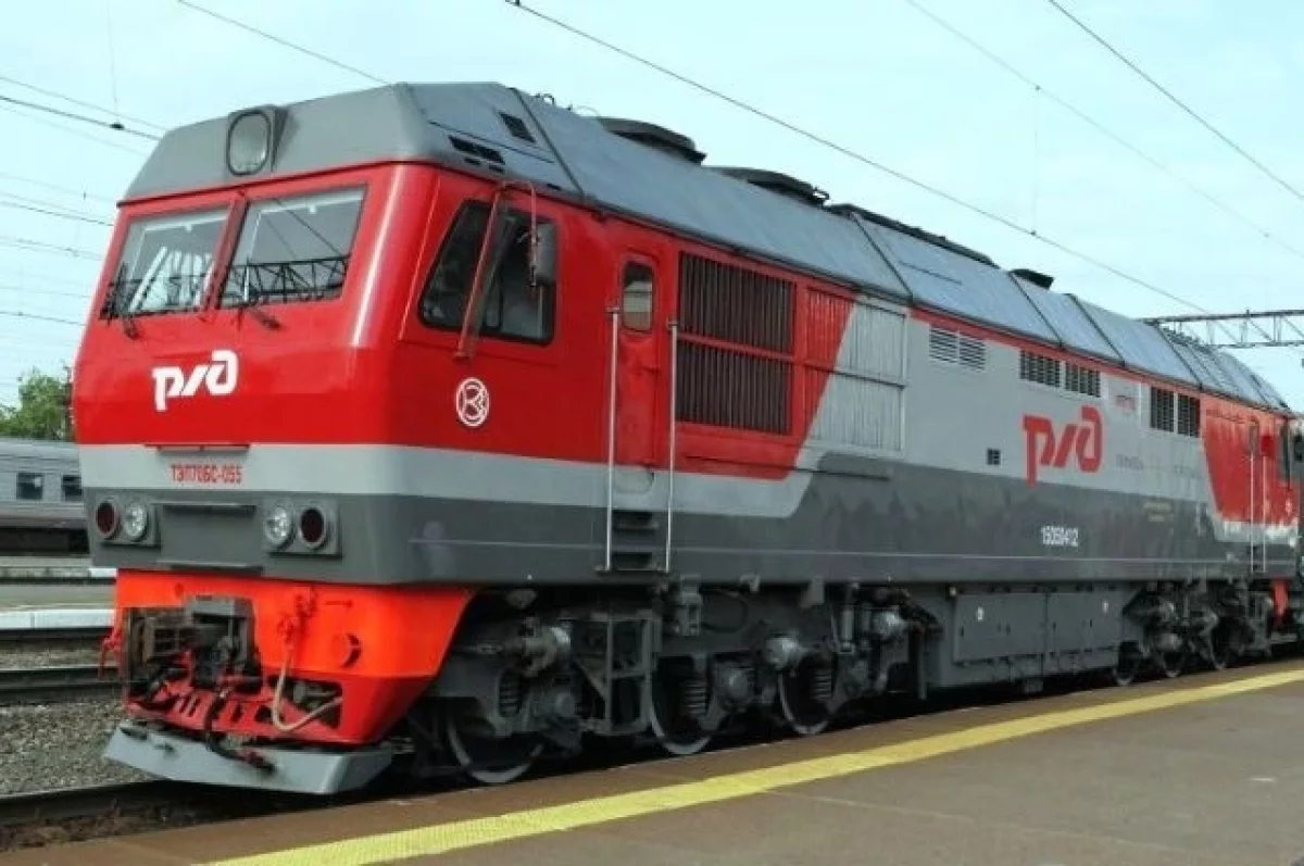 Свердло́вская желе́зная доро́га (свжд. Пригородный поезд егоршино. Жд станция тавда. Жд вокзал устье аха. Ржд тавда.