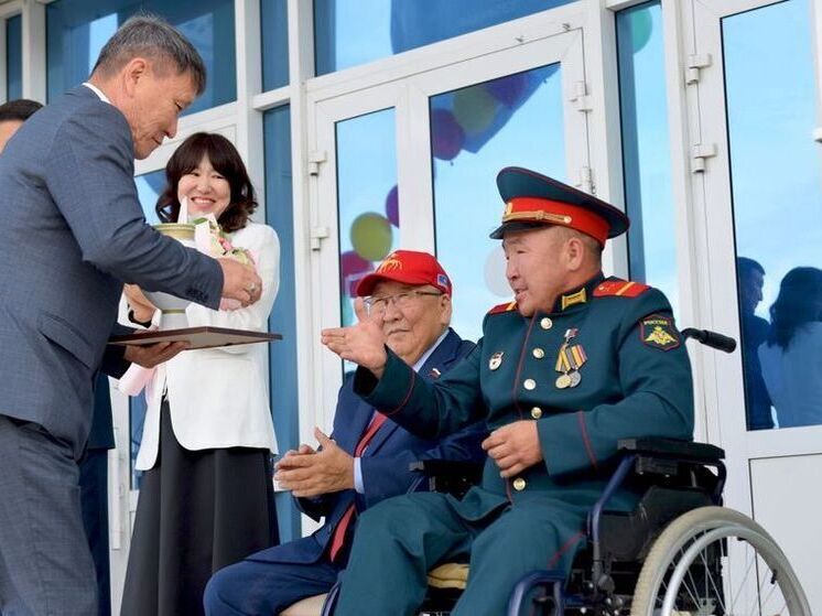 Герои России стали студентами АГАТУ