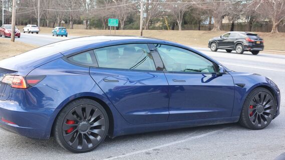 Автомобиль