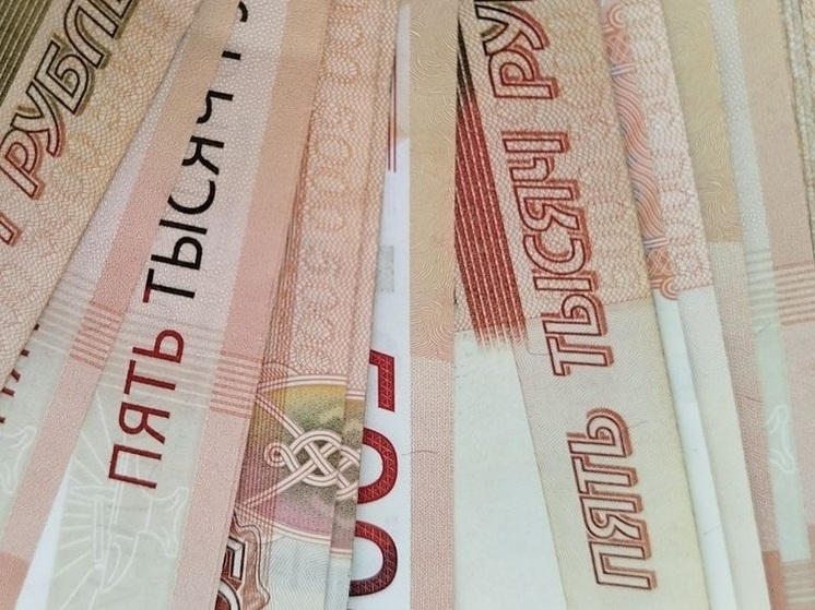 На Сахалине знакомый погибшего участника СВО обвиняется в краже более 317 тысяч с его банковской карты