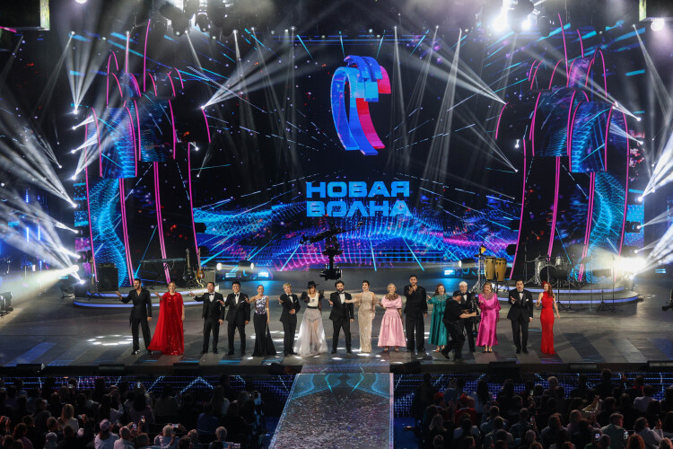 «Новая волна» снова пройдет в Казани на закате лета — с 20 по 26 августа. Марафон продлится целую неделю, на один день больше, чем в 2025-м