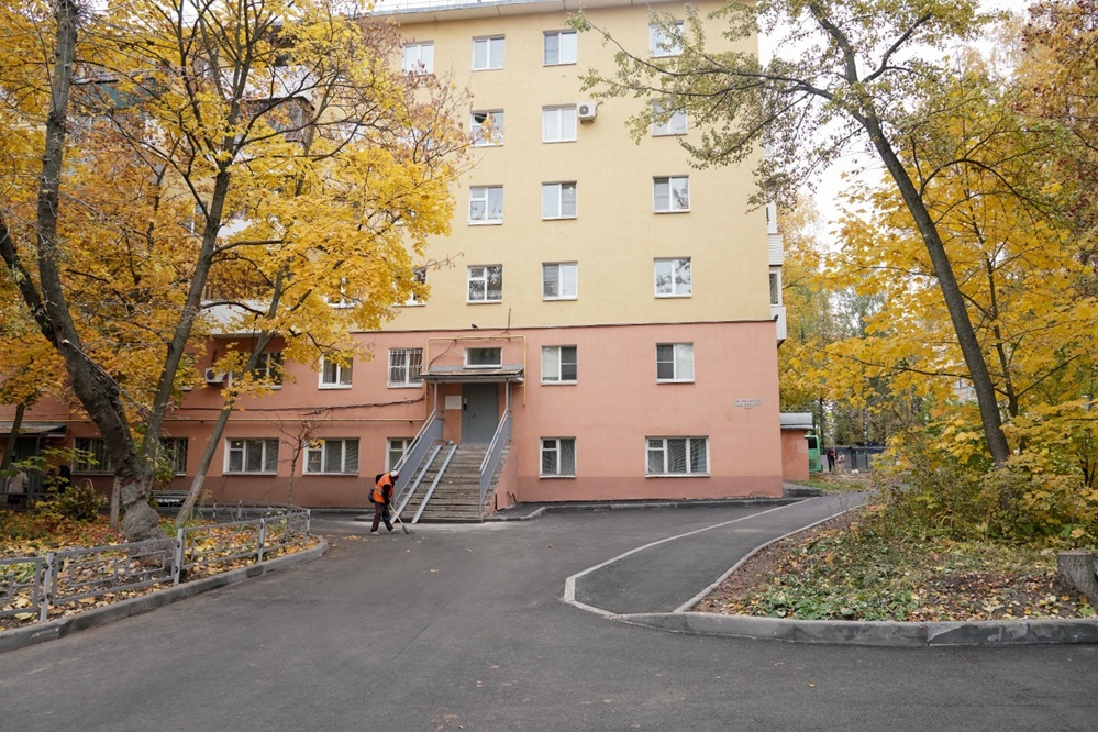 Пять придомовых территорий благоустроили в Нижегородском районе