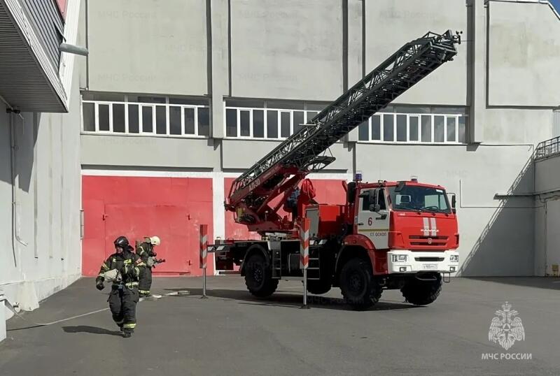 Старооскольские огнеборцы провели пожарно-тактические учения