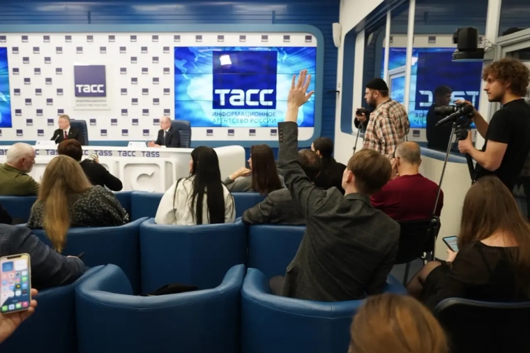 ГУБЕРНАТОР ВЛАДИМИРОВ РАССКАЗАЛ О НОВЫХ ПОДХОДАХ В РАБОТЕ С ДЕТЬМИ И МОЛОДЕЖЬЮ