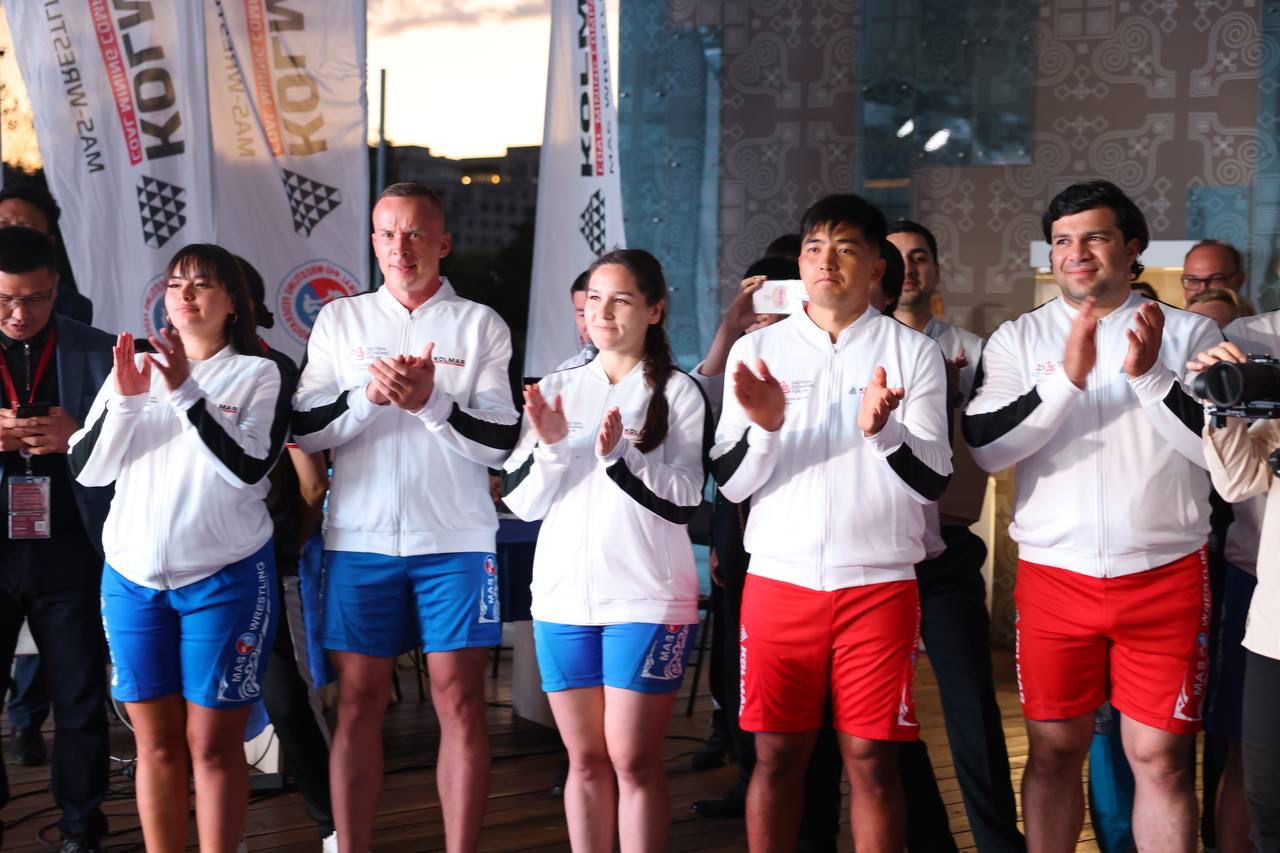 ВЭФ-2023: В соревнованиях по якутскому мас-рестлингу в рамках ВЭФ приняли участие спортсмены из 19 стран