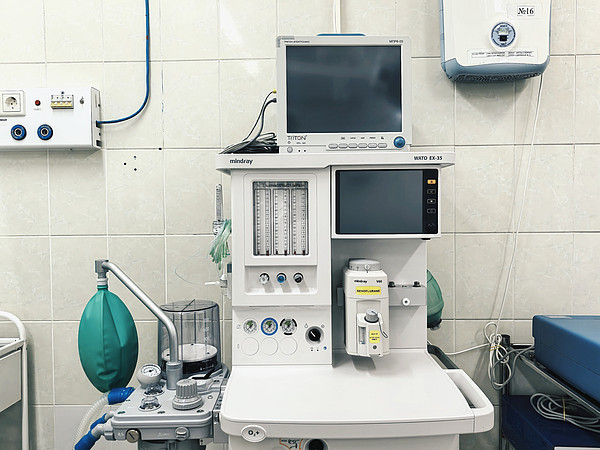 В Центр травматологии Кирова поступило новое медоборудование