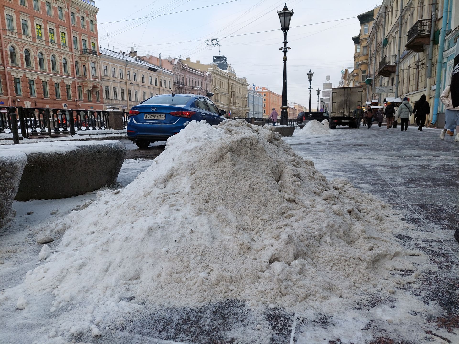 Фото снега в питере сегодня