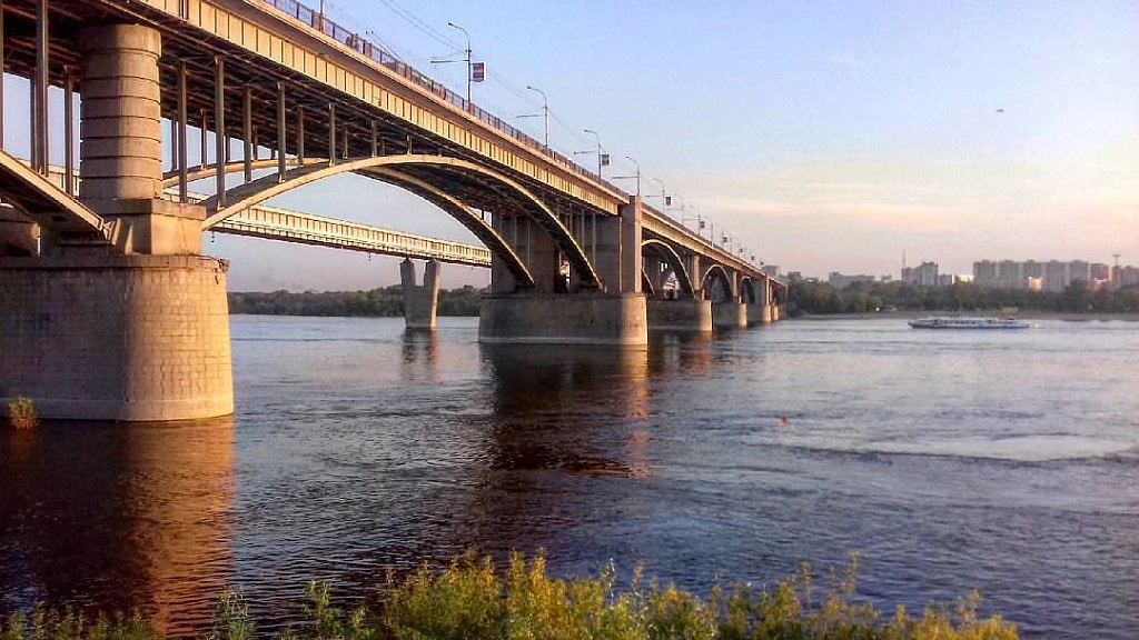 Коммунальный мост в новосибирске