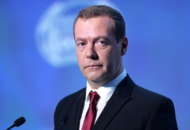 Медведев ответил на угрозы Киева «вернуть Крым»