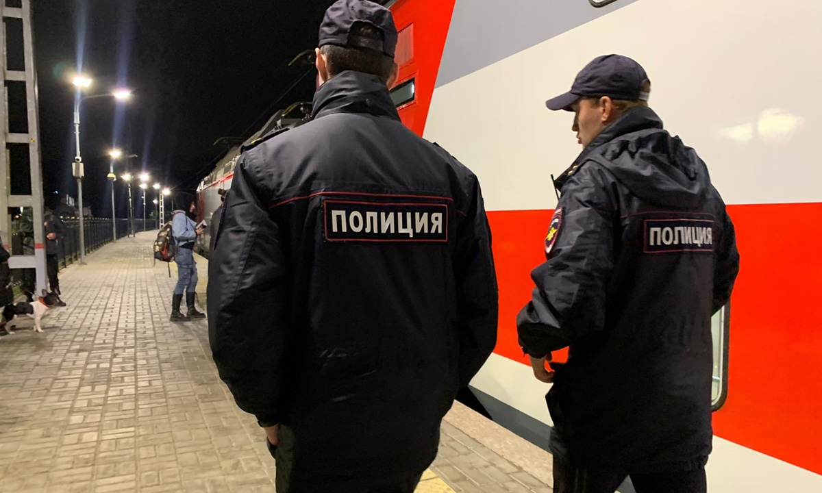 сотруднику полиции запрещается. полиция запреты. полиция запреты. полиция запреты. полномочия полиции.