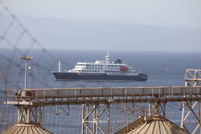 Лайнер MV Hondius