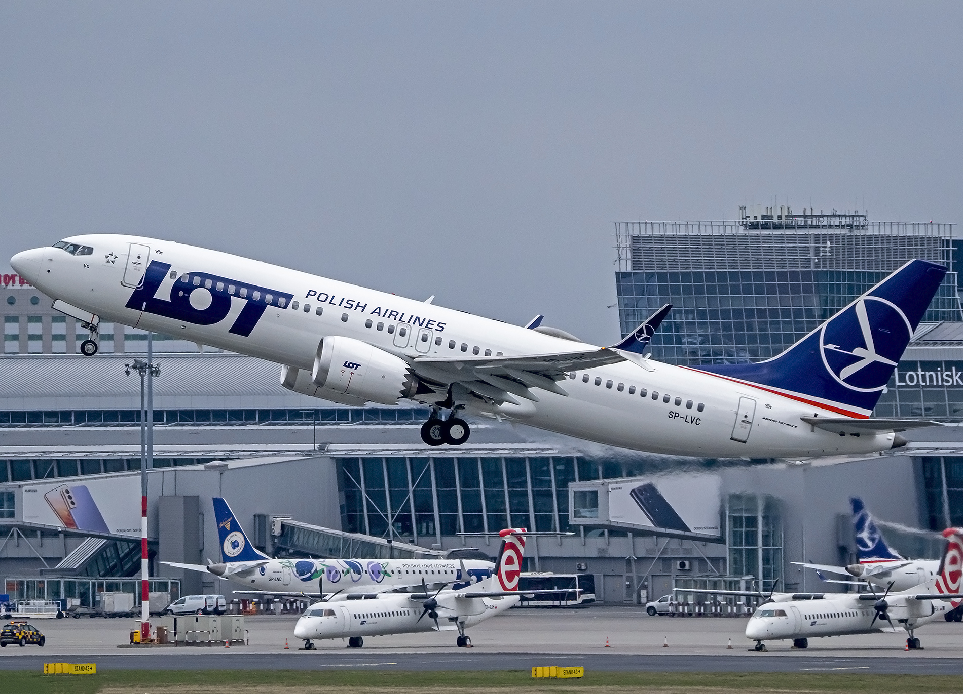 Ташкент варшава. Lot Polish Airlines.