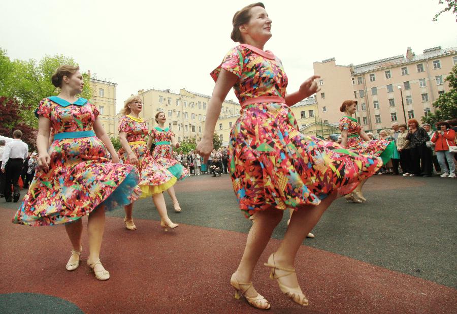 В Петербурге стартовала масштабная программа «Городские танцевальные веранды» | ФОТО АВТОРА