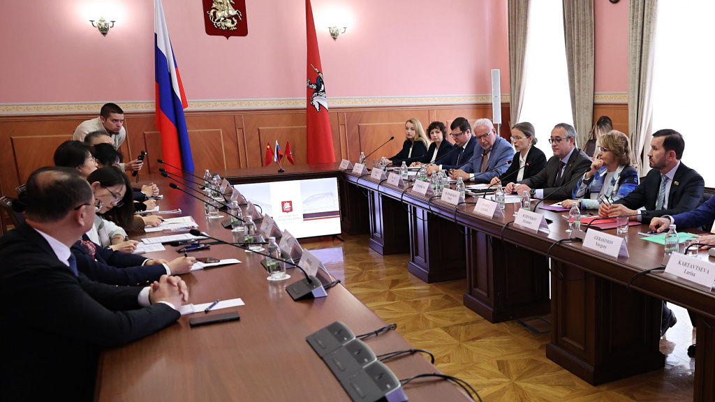 moskva-i-kharbin-dogovorilis-razvivat-mezhparlamentskie-svyazi2.jpg