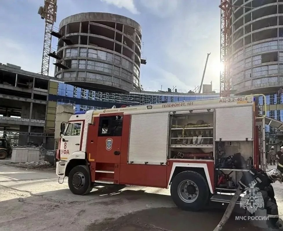 В Уфе локализован пожар в строящемся здании кампуса