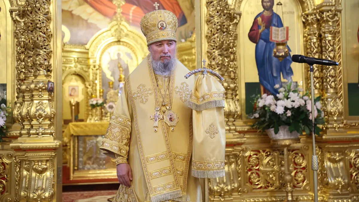 Первые лица края поздравили главу Кубанской митрополии с днем рождения